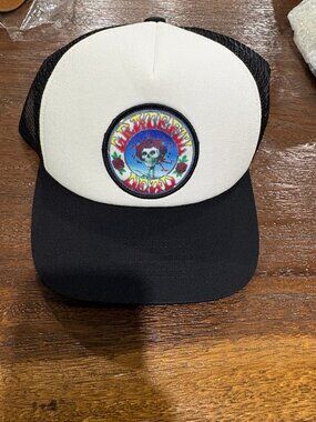 Lucky Brand Grateful Dead Trucker Hat Cap Roses Skeleton Feel Lucky NWT NEW